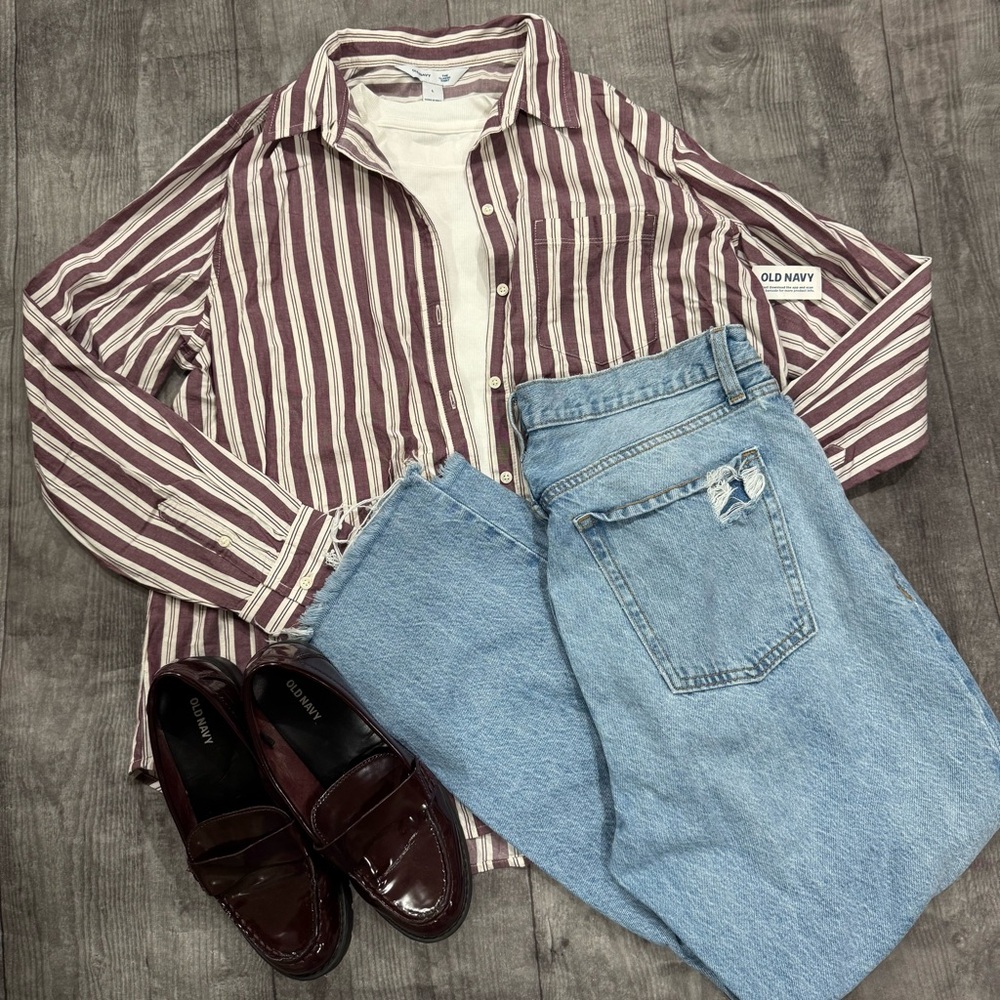 Old Navy Long Sleeve Purple Stripe Button Up Shirt